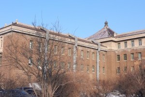 伪满洲国国务院旧址1